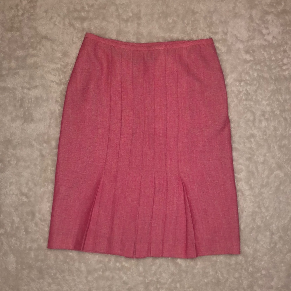 pink front pleated pencil skirt